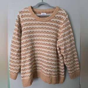 Croft & Barrow Tan and Cream Crew Neck Sweater